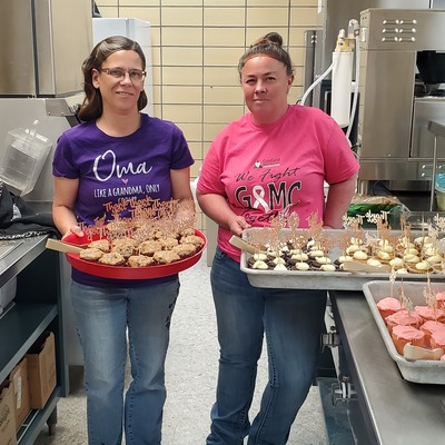 kitchen services providing Auxiliary employee treats
